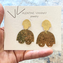 Load image into Gallery viewer, La femme, Hand hammered earrings